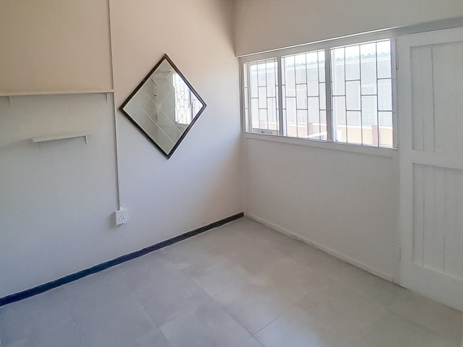 6 Bedroom Property for Sale in Port Nolloth Northern Cape